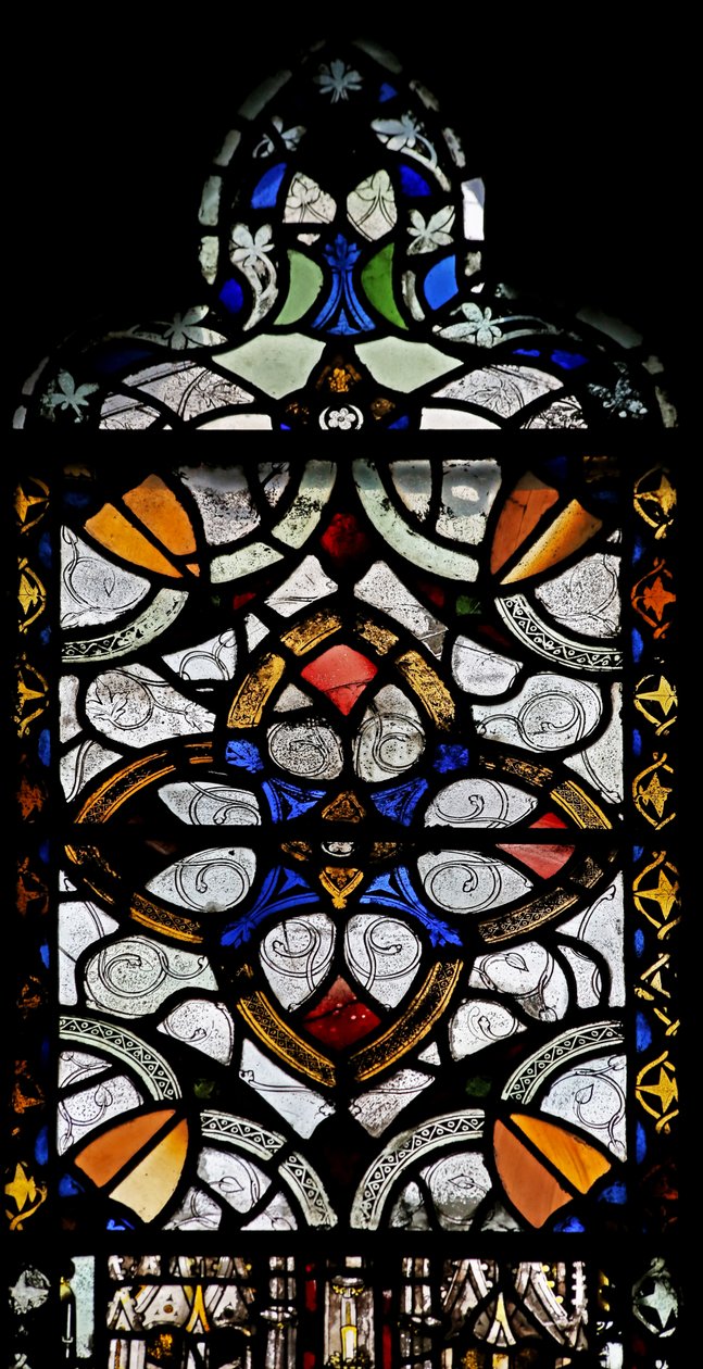 Vindue n4 viser grisaille & geometrisk mønster af English School
