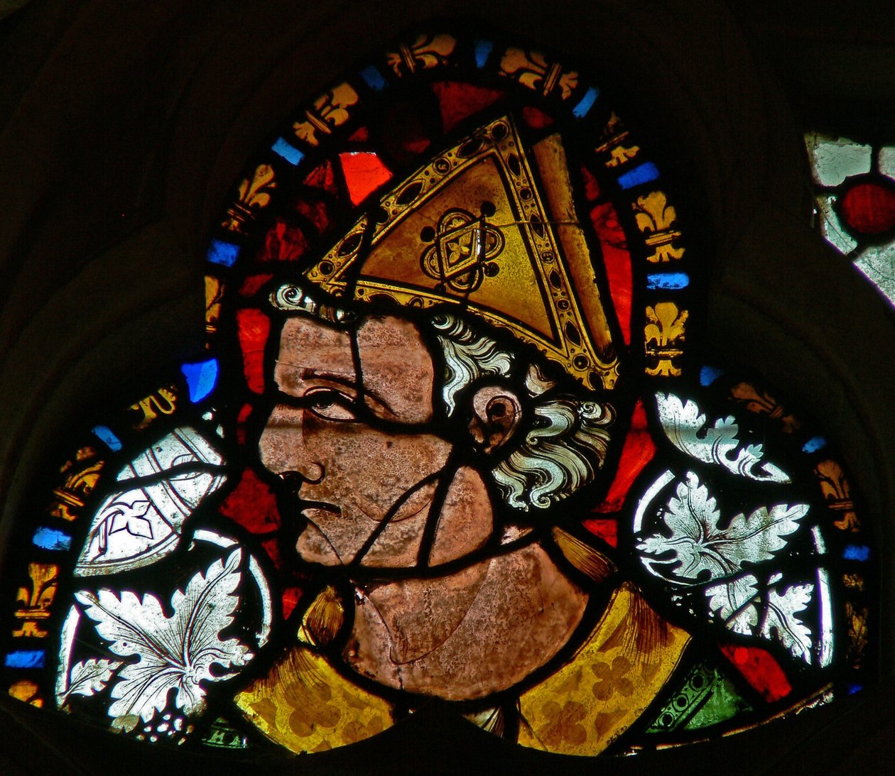 Vindue s-2, der forestiller St. Cuthbert af English School
