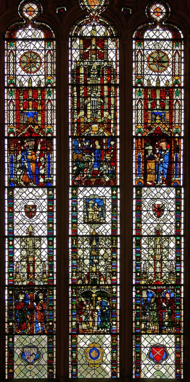 Vindue w31 viser et sammensat vindue med St. Edmund, St. William, St. George, Bebudelse, tilbedelse af Magi af English School