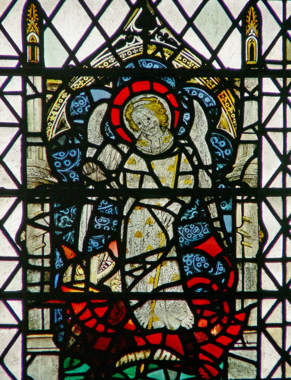 Vindue w36 forestillende St Michael af English School