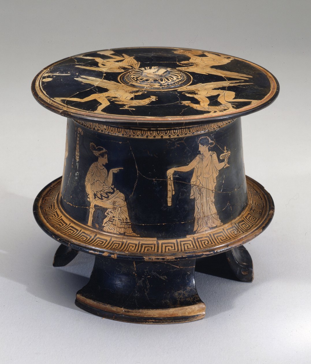 Rødfigur pyxis, loftsrum, ca. 430 f.Kr. (lertøj) af Eretria Painter Eretria Painter