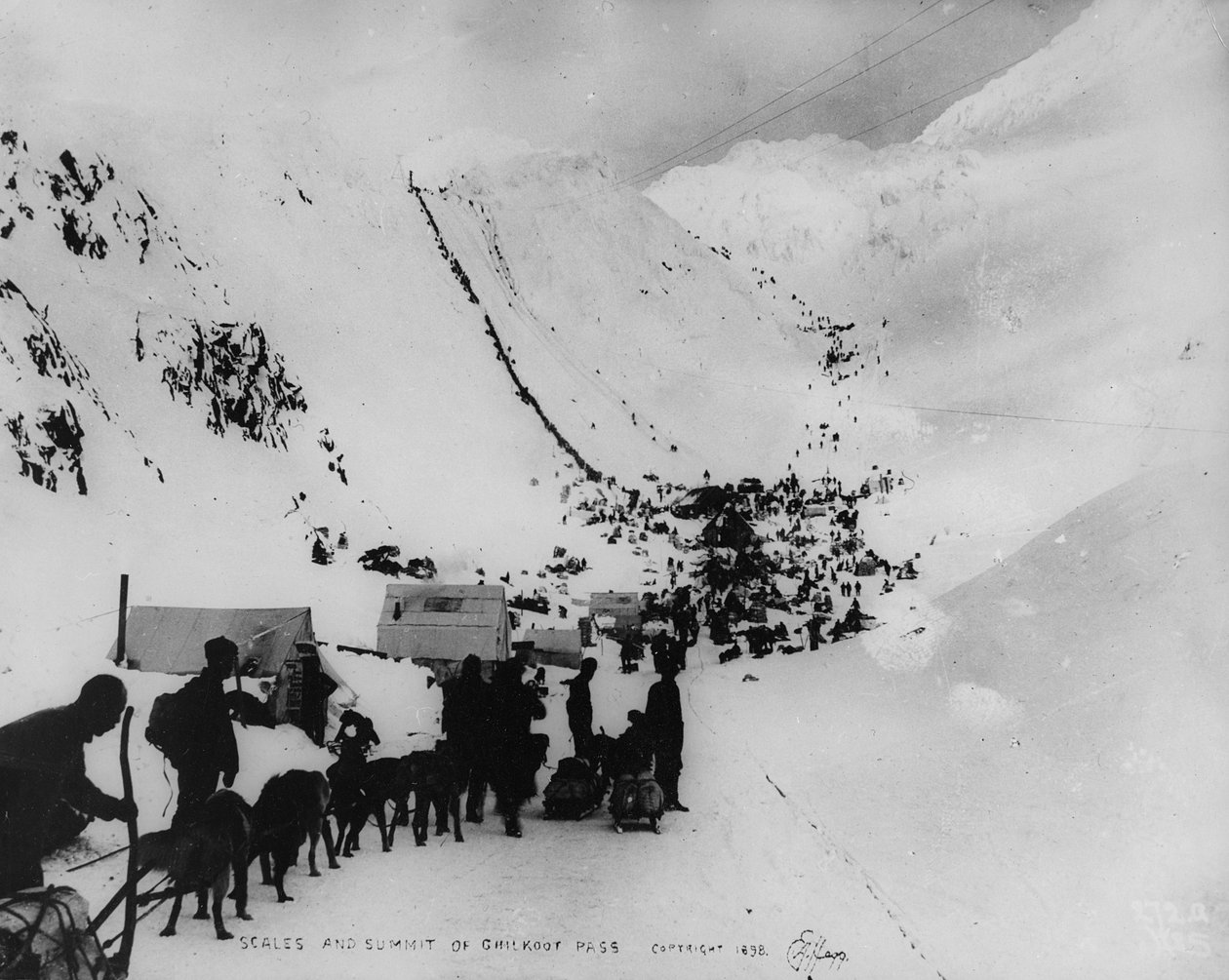 Skalaer og toppen af Chilkoot Pass, fra 