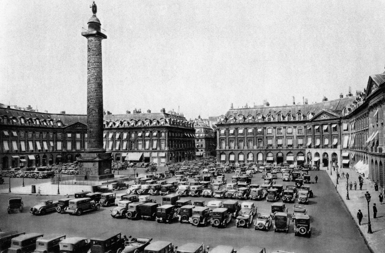 Place Vendome og søjlen rejst til Napoleons sejre, Paris, 1931 af Ernest Flammarion