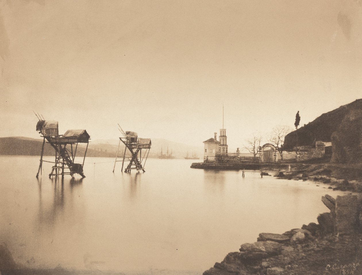 Pecheries at Kiretch-Bournou Bosphore, Europe Fisheries at Kiretch-Bournou..., 1854. af Ernest de Caranza