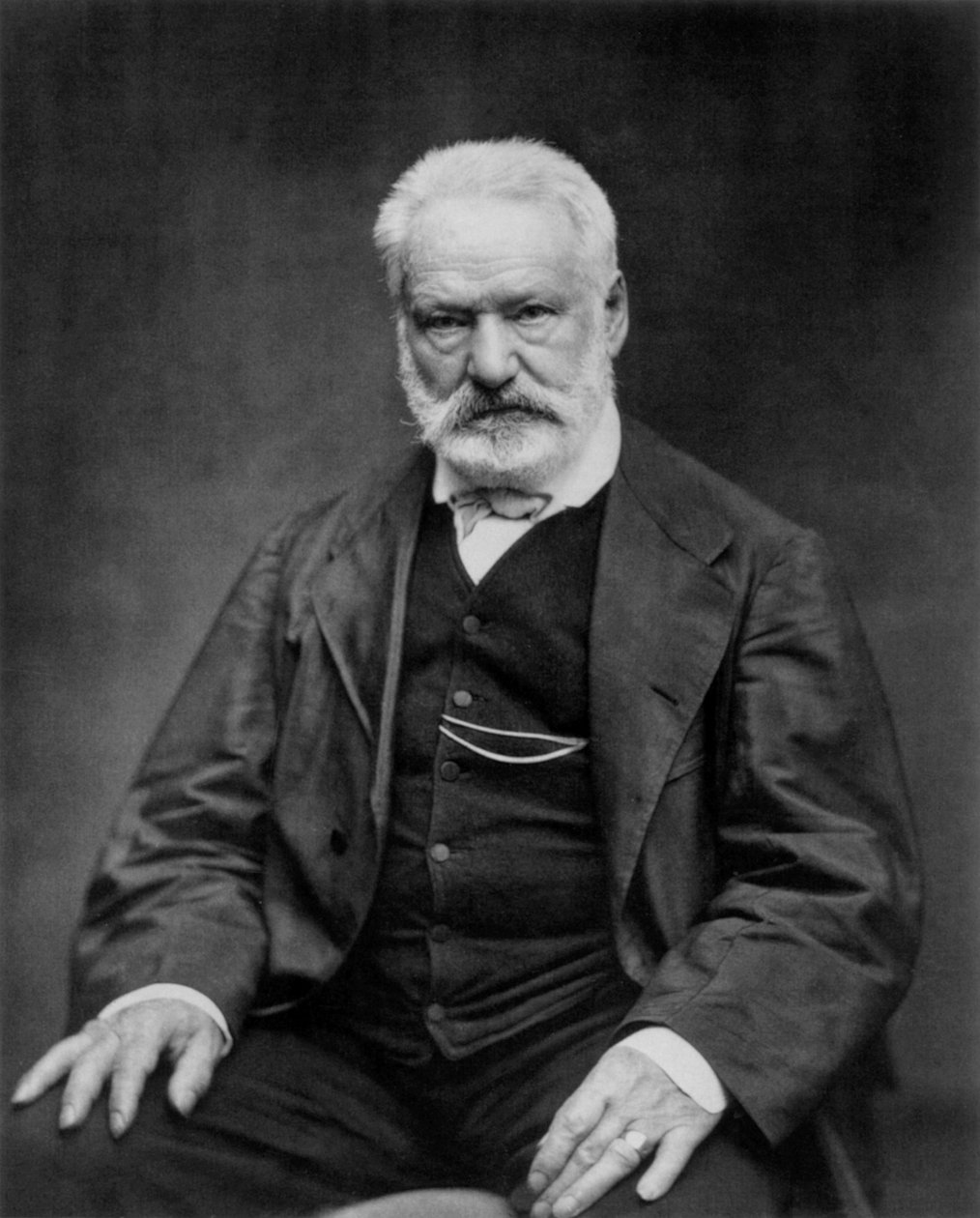 Victor Hugo fransk digter og romanforfatter her i 1876 (s/h foto) af Etienne Carjat
