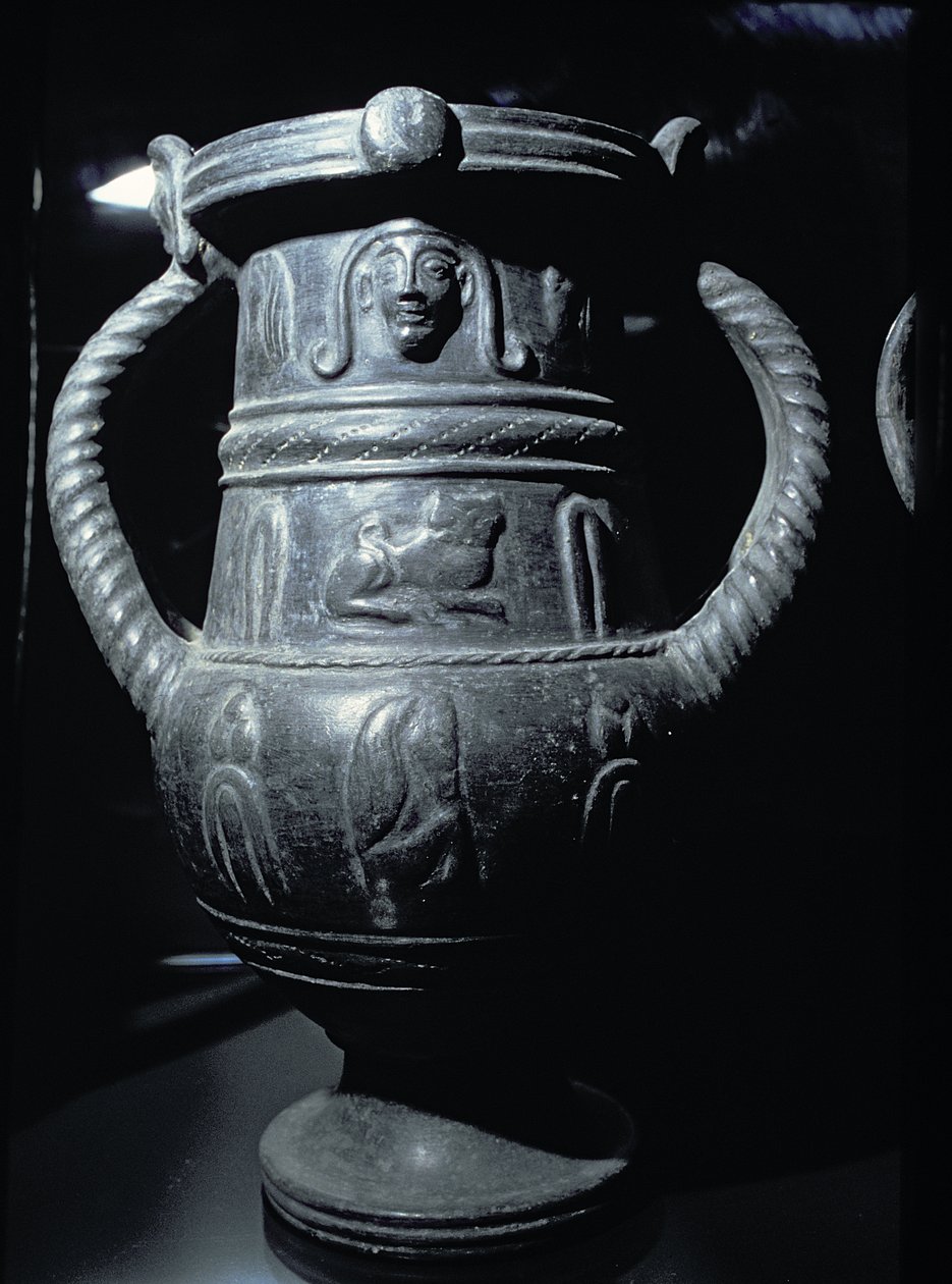 Vase med sort figur, etruskisk, 6. århundrede f.Kr. (bucchero ware) af Etruscan