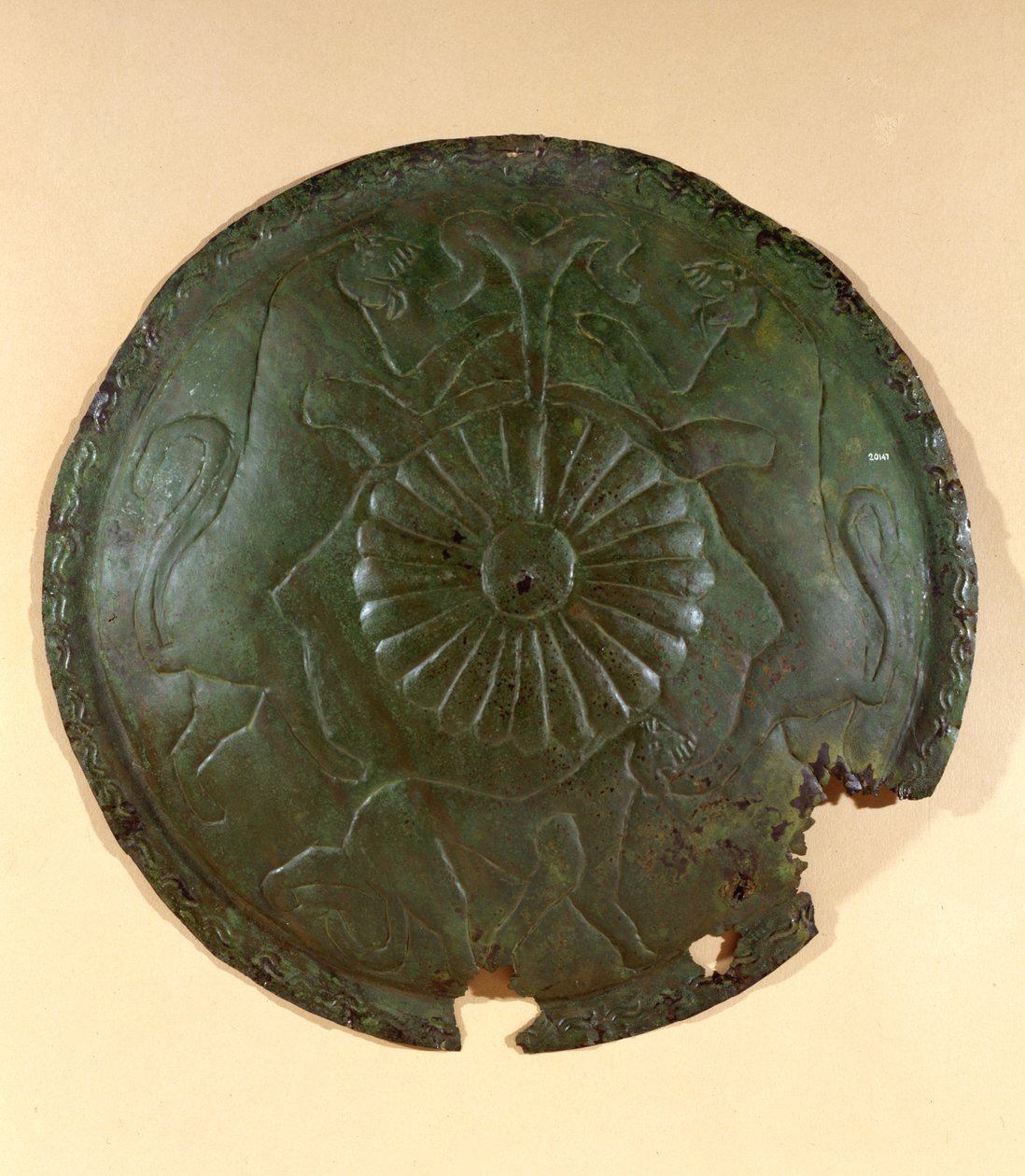 Skive med prægede dekorationer fra Cerveteri, Italien (bronze) af Etruscan