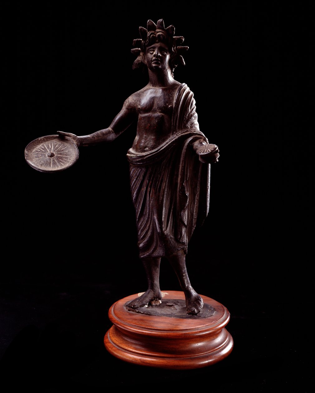 Etruscan Art: “” woman offering ”” Bronze statuette from the 2nd century BCdani af Etruscan