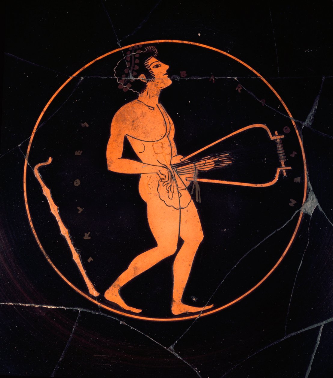 Etruskisk kunst: Kylix sort terracotta dekorerer repræsentationen af en lyrespiller. Fra de græske vasers grav. Banditaccias nekropolis. Cerveteri. 6. eller 5. århundrede f.Kr. Rom, Museo Nazionale di Villa Giulia af Etruscan