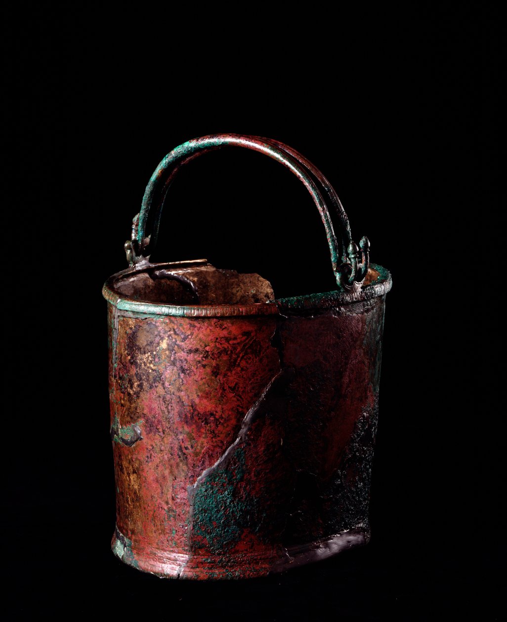 Etruscan civilization: bronze situle from the necropolis of San Cerbone, tomb 13, Populonia Italy 5th century BCdani af Etruscan