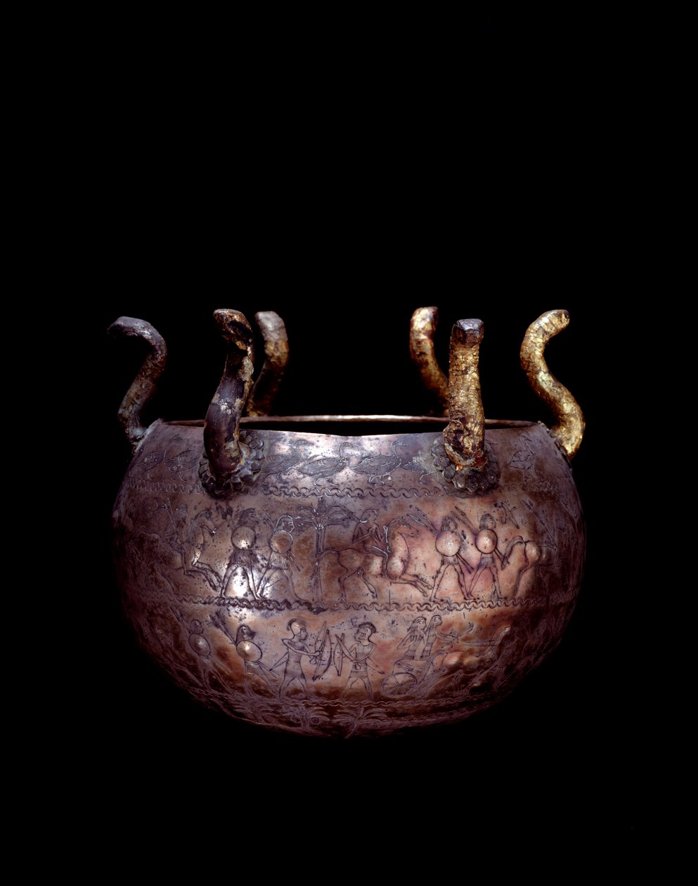 Etruskisk civilisation: lille sølvvase med slanger fra princiere-graven kaldet Bernardini a Preneste af Etruscan