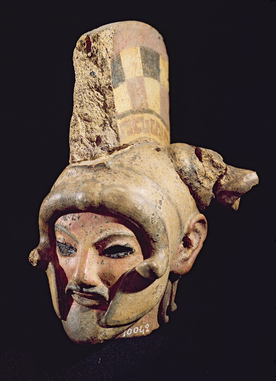 Hovedet af en kriger iført hjelm, fra Satricum (malet ler) af Etruscan
