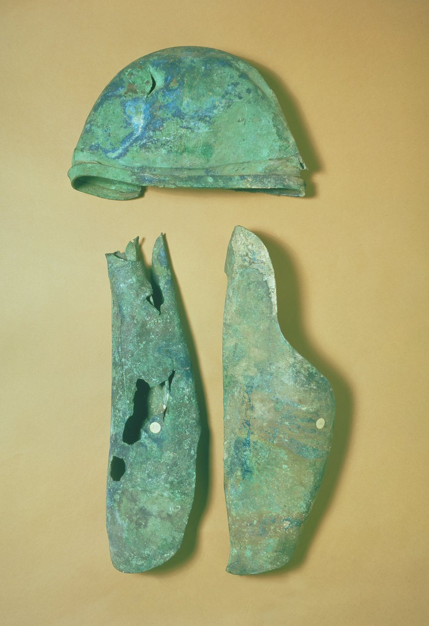 Hjelm og grever, italo-etruskisk, tidligt 5. århundrede f.Kr. (bronze) af Etruscan