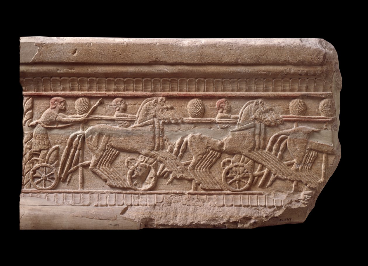 Relief med et vognløb fra en marmormilepæl i Chiusi, Italien, 6. århundrede f.Kr. af Etruscan