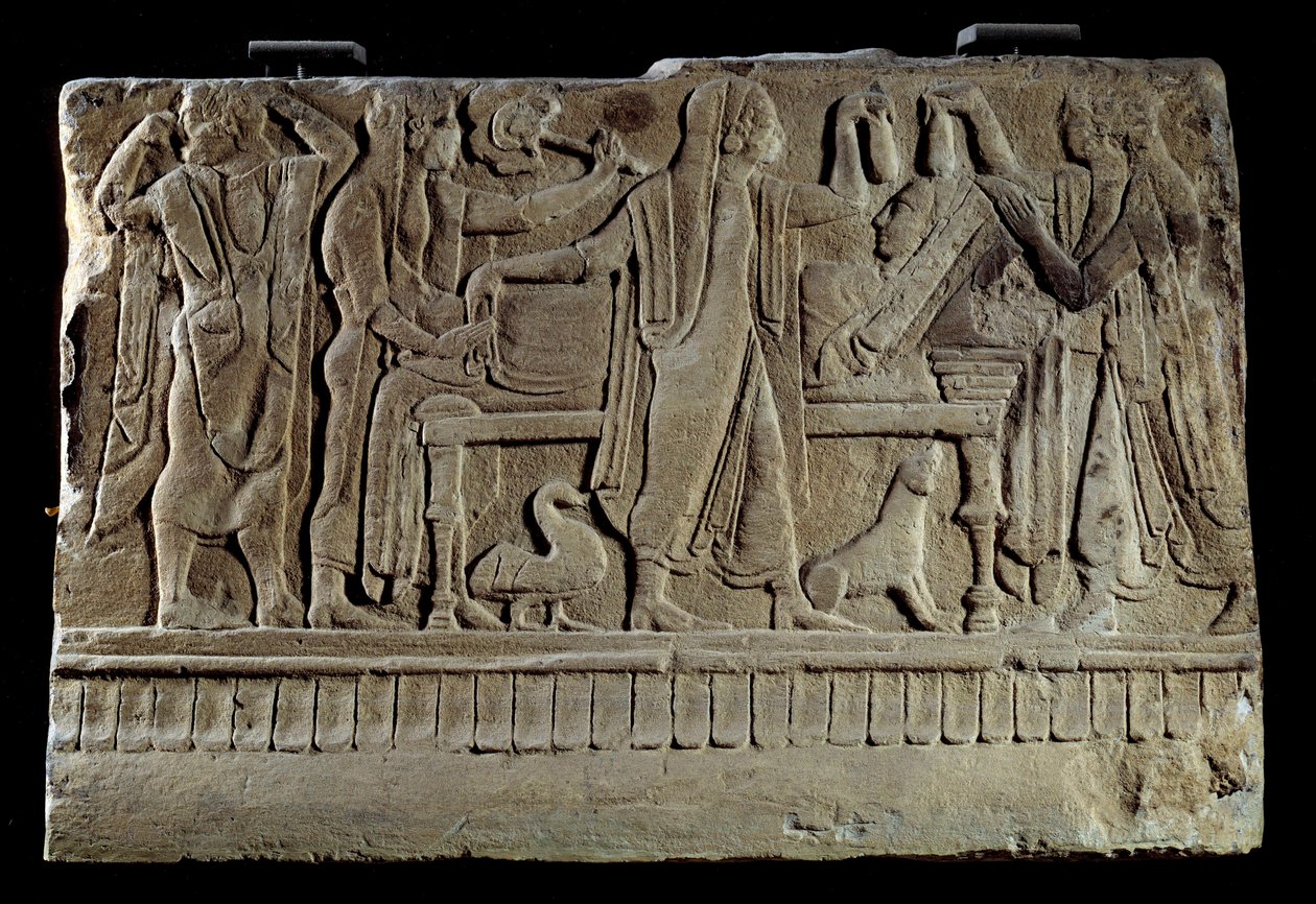 Etruskisk antikvitet: Plade af begravelsescippe. Udstilling af afdøde på hendes begravelsesseng. Paris, Musée du Louvre af Etruscan Etruscan