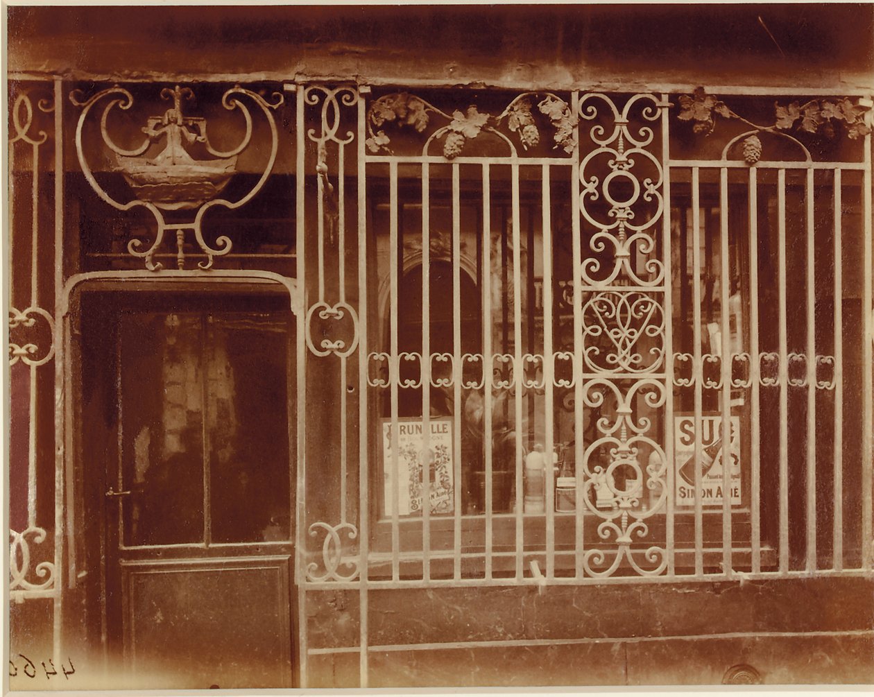 På Guds nåde af Eugène Atget