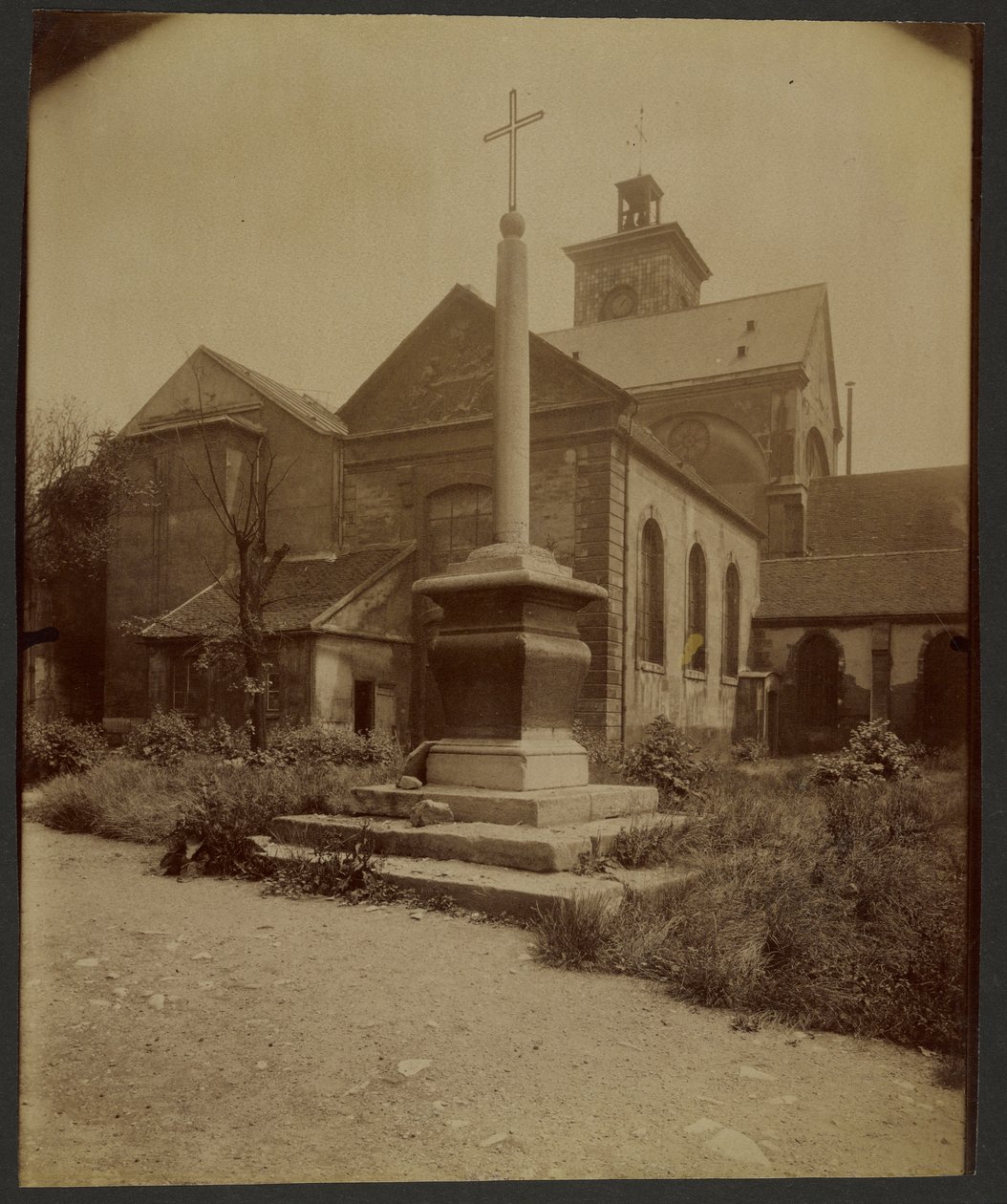 Den gamle Sainte-Marguerite-kirkegård, Rue Saint-Bernard af Eugène Atget