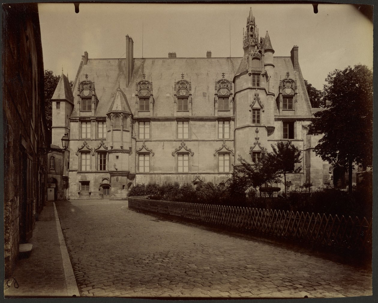 Beauvais, Justitspaladset af Eugène Atget