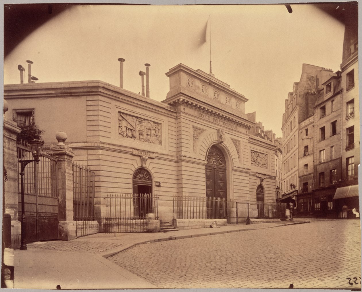 École polytechnique, rue Descartes af Eugène Atget