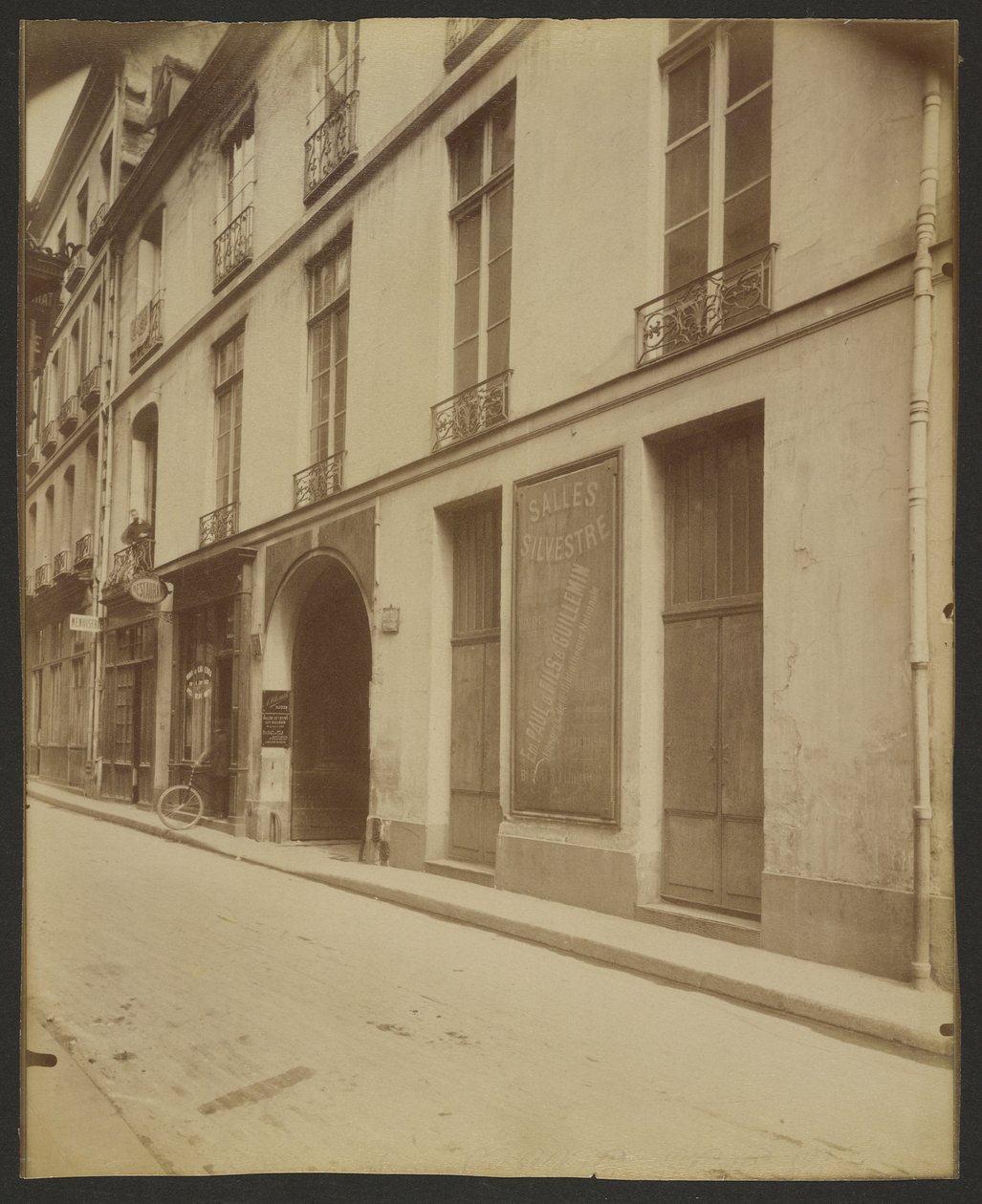 Hôtel de la Guillonière, 28 Rue des Bons-Enfants, Richelieu boede her (1°) af Eugène Atget