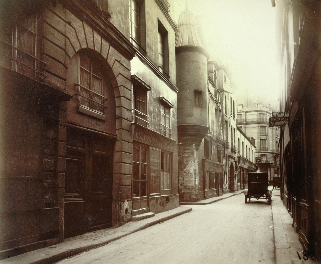 Hôtel des Abbés de Fecamp, 3 rue Hautefeuille, 6. arrondissement, Paris (s/h-billede) af Eugène Atget