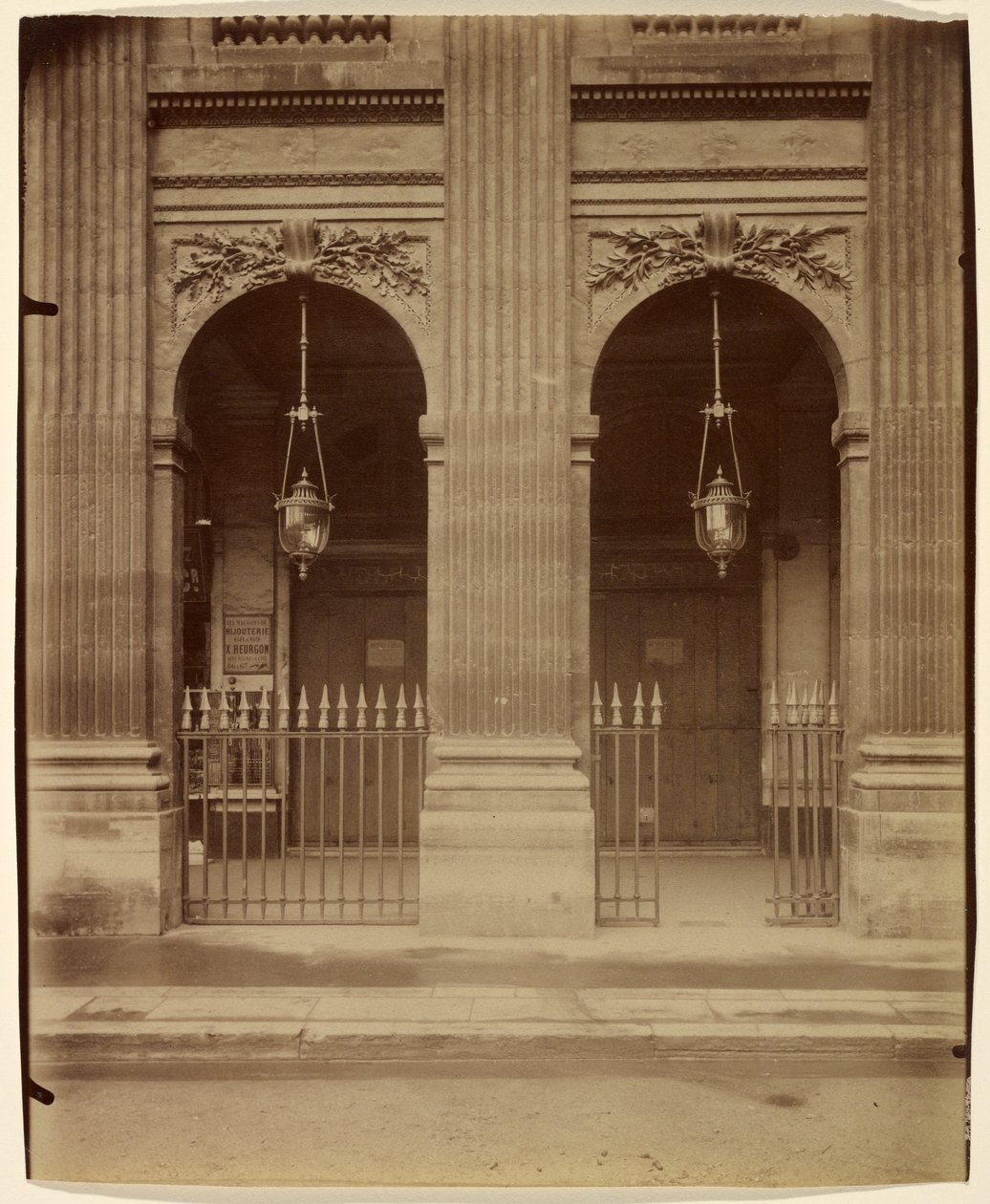 Palais-Royal af Eugène Atget
