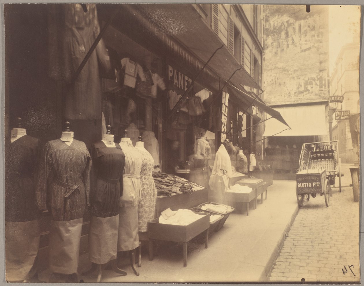 Rue Mouffetard af Eugène Atget