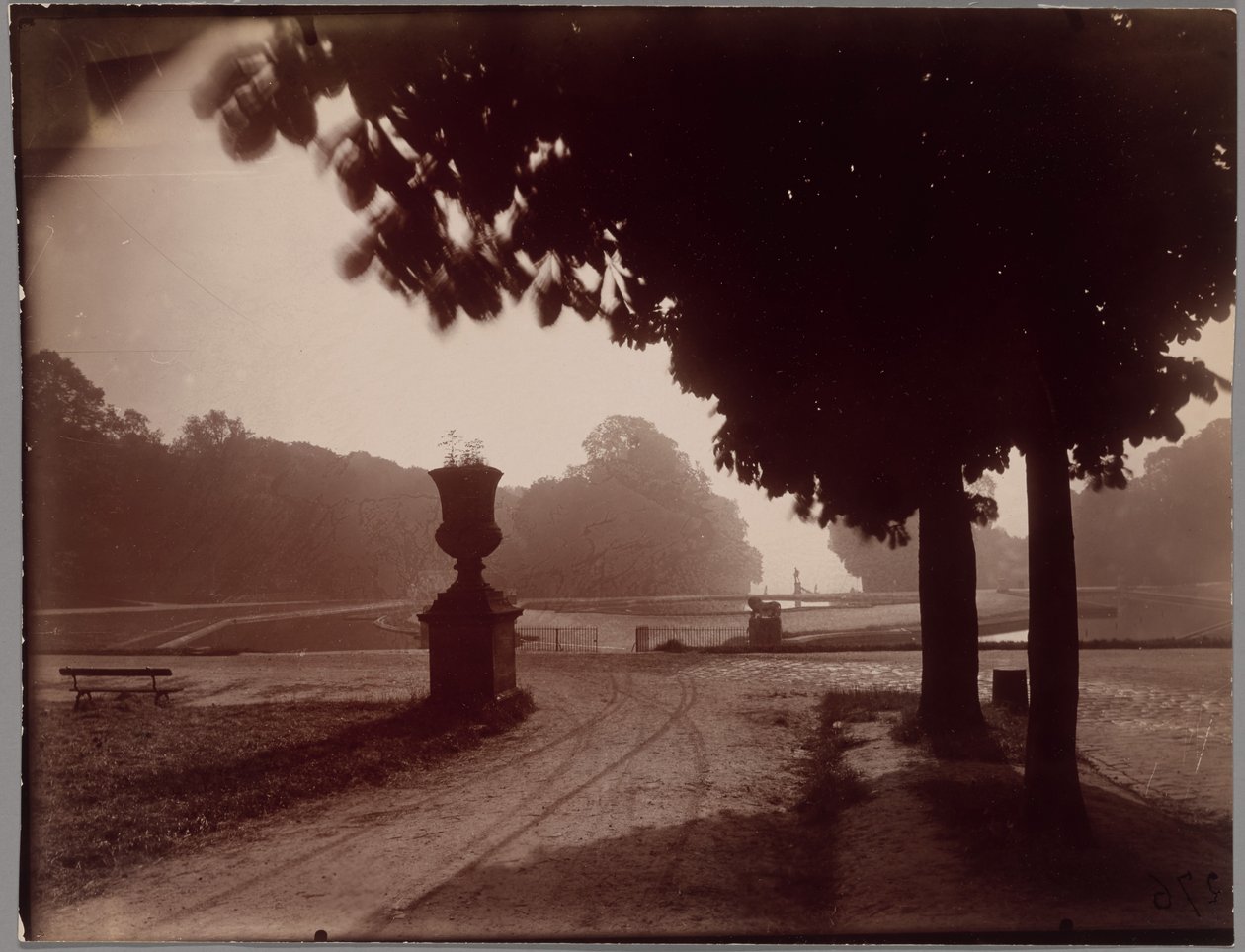 Saint-Cloud af Eugène Atget