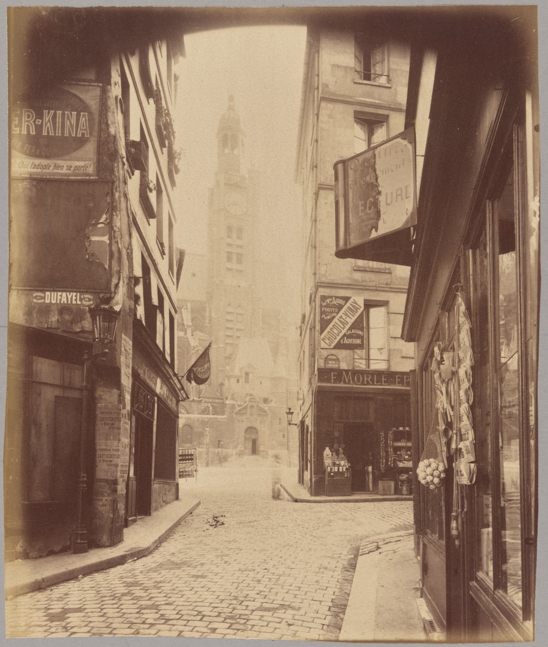 Saint-Étienne-du-Mont, rue de la Montagne Sainte-Geneviève af Eugène Atget