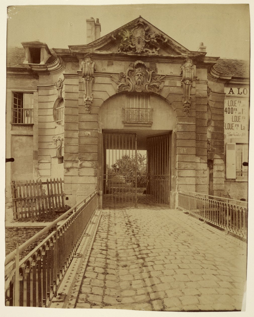 Stains, tidligere pied-à-terre for hertugerne af Orléans af Eugène Atget