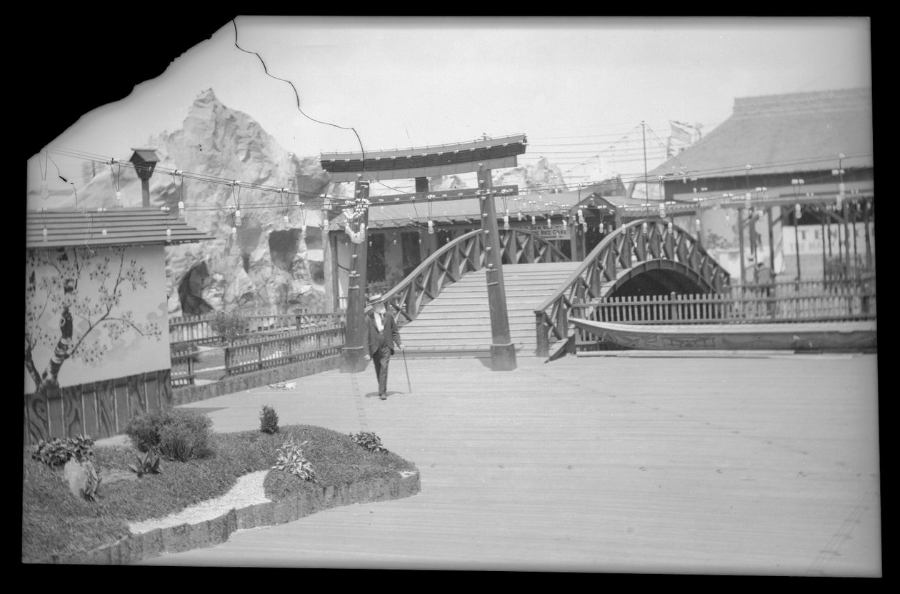 Japanese Village, Luna Park, 1903 (nitrat negativ) af Eugene Wemlinger