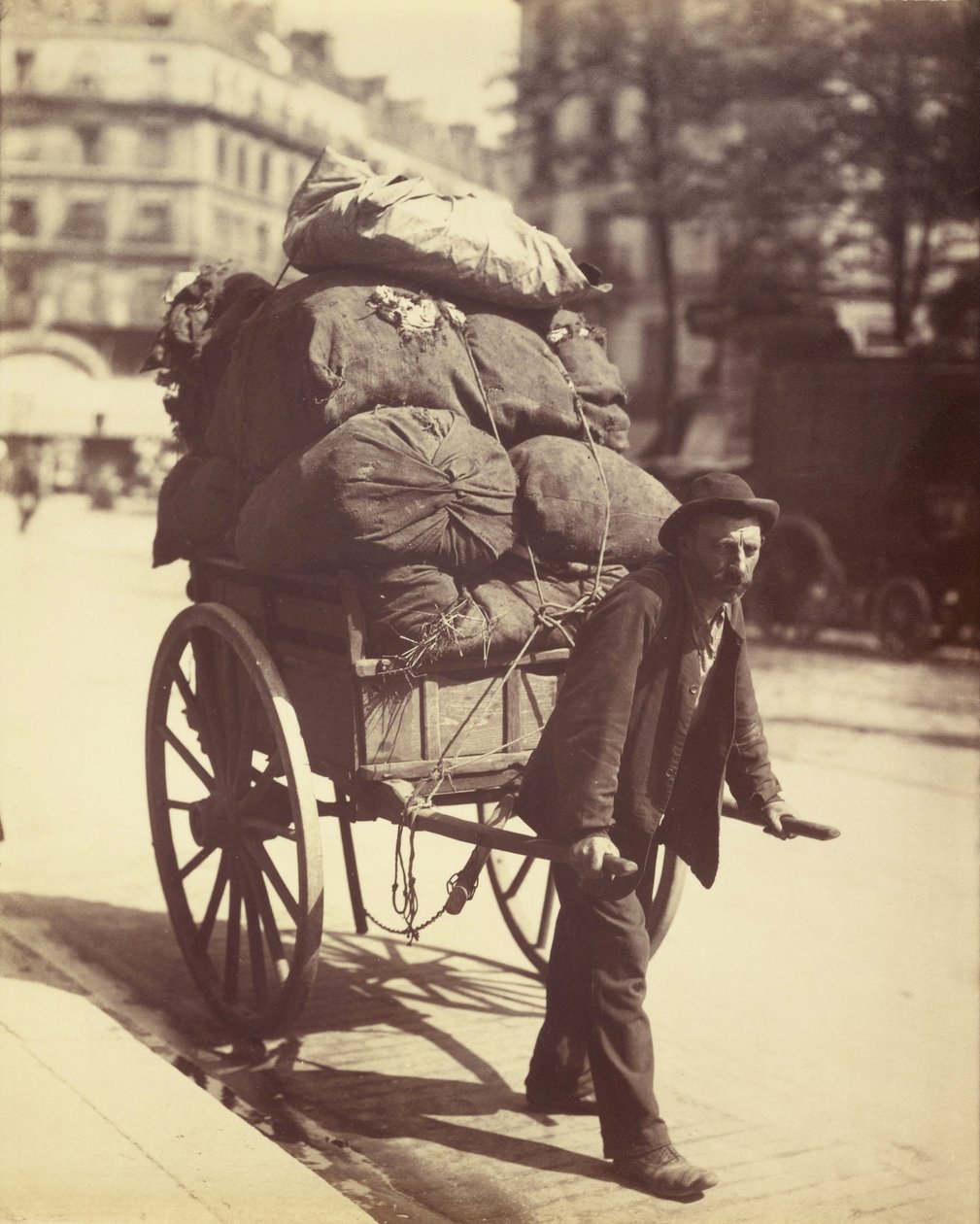 Chiffonier (Ragpicker) af Eugène Atget