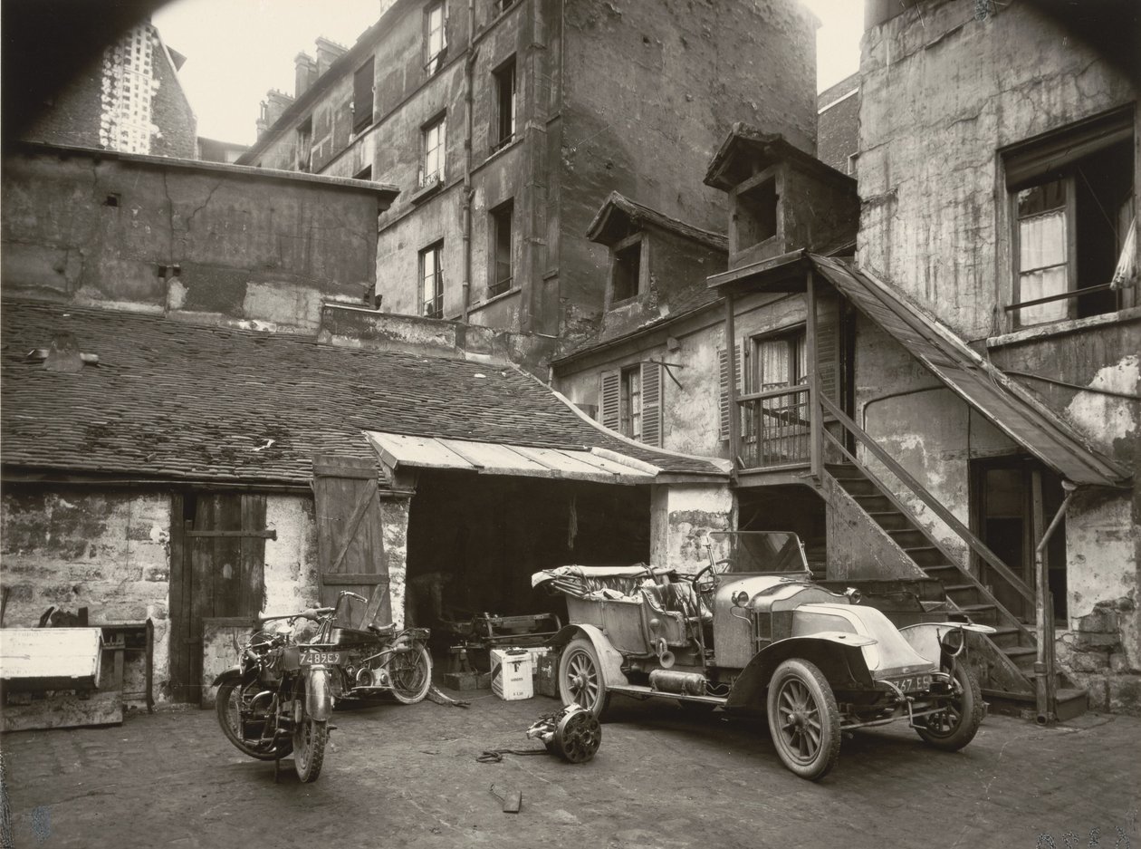 Gårdhave, rue de Valence af Eugène Atget