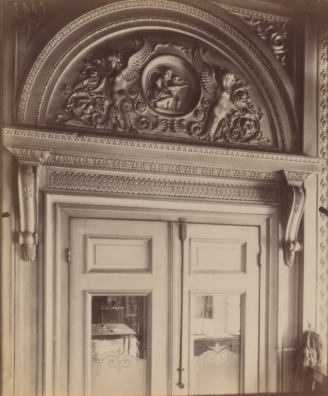 Hotel Gouthières, 6 rue Pierre Bulet af Eugène Atget