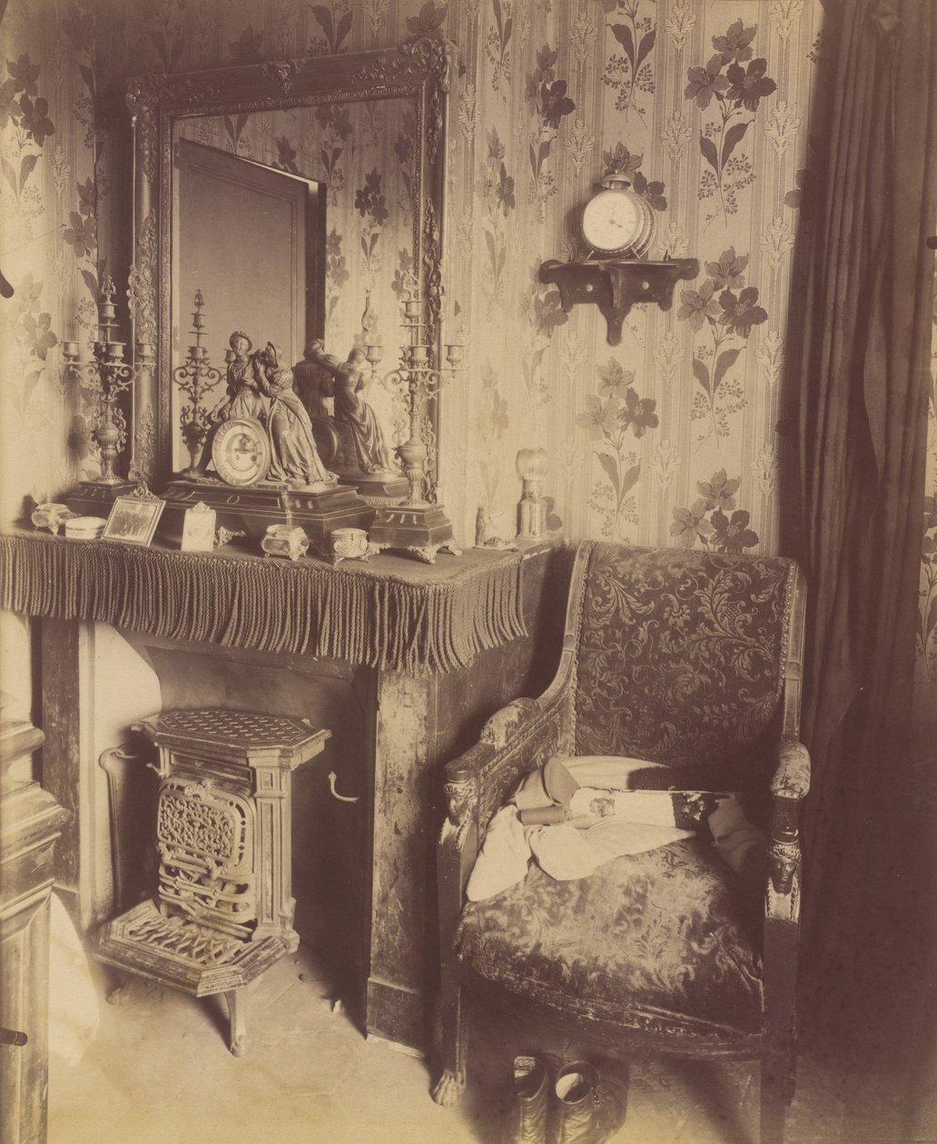 Interiør i et arbejderklassehjem, rue de Romainville af Eugène Atget