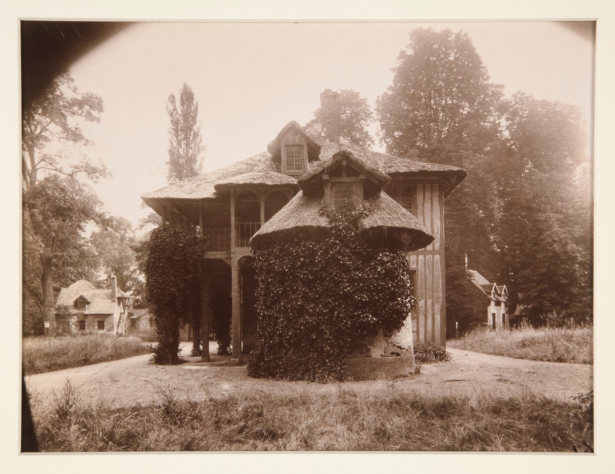 Petit Trianon, Versailles af Eugène Atget