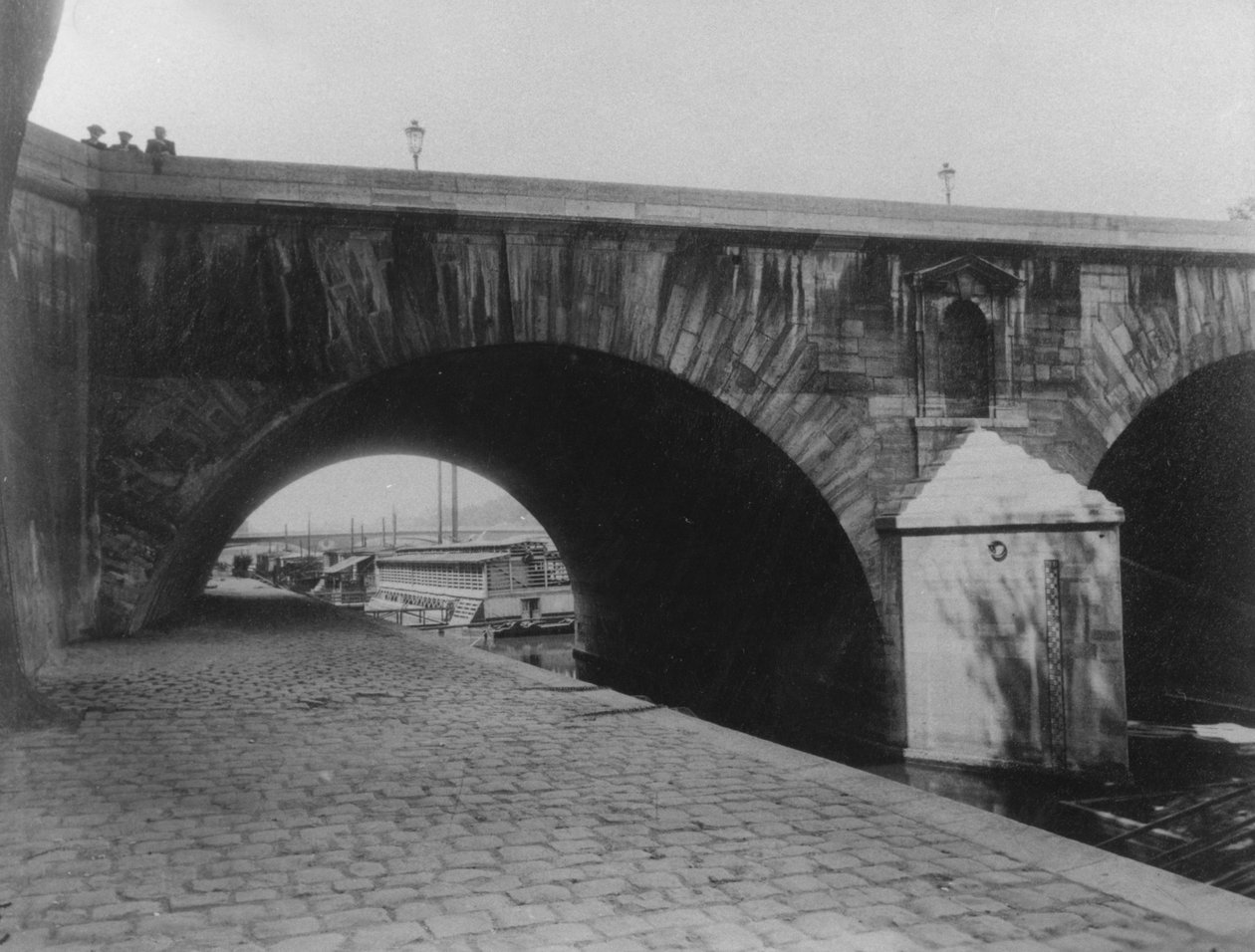 Quai dAnjou, Pont Marie, Paris (4. arrondissement), 1911 af Eugène Atget