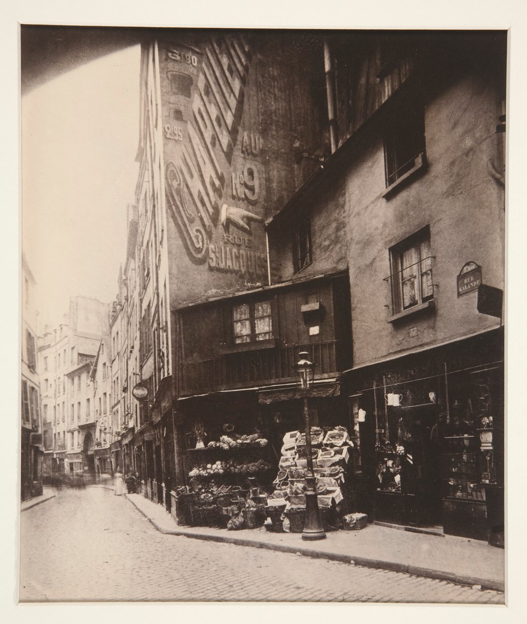 Rue Galande, Paris af Eugène Atget