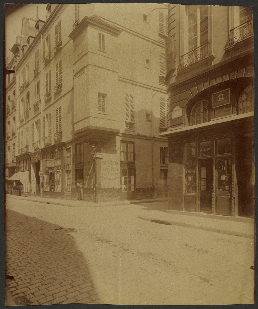 Tårn på rue Saint Paul.  Det siges at have været kontor for Botal, Henrik III
