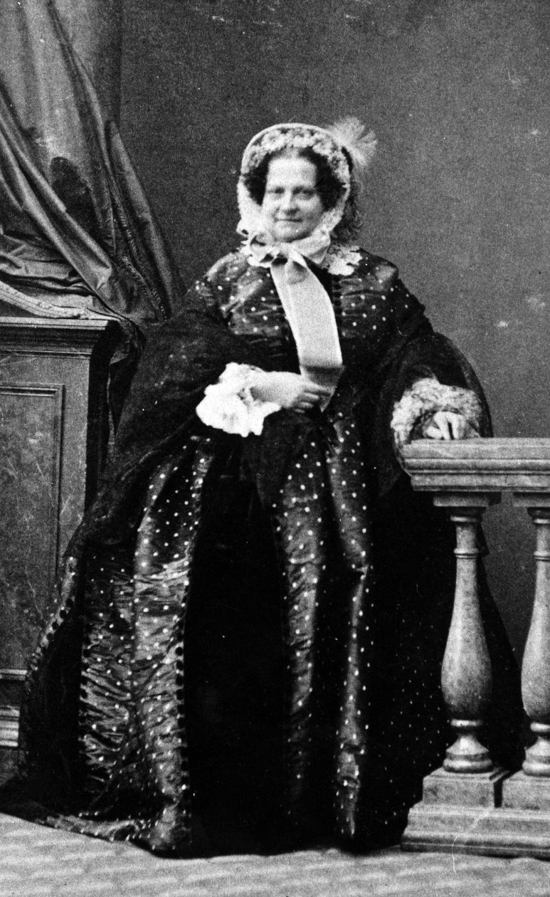 Maria Christina, dronningekonsort af Spanien, ca. 1860-70 af European Photographer
