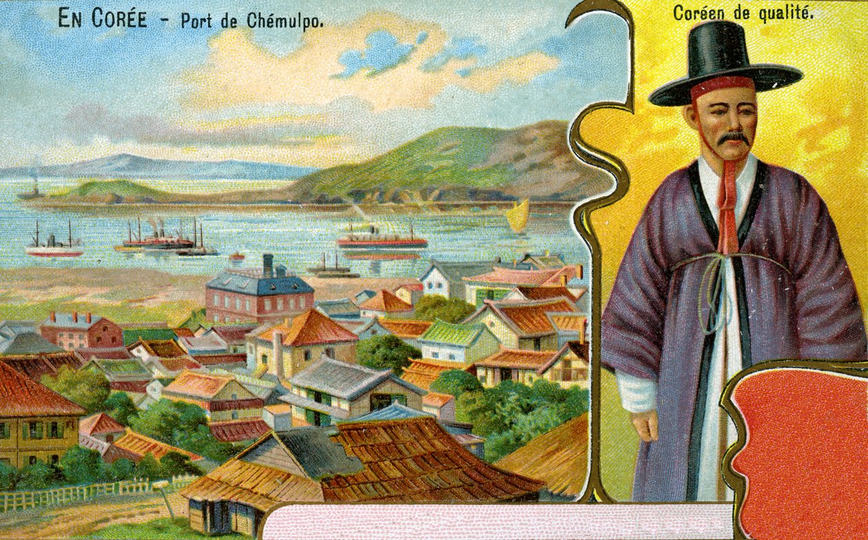 En koreansk herre i traditionel kjole (hanbok) og hat (gat) og udsigt over havnen i Chemulpo (Incheon), 1904 af European School