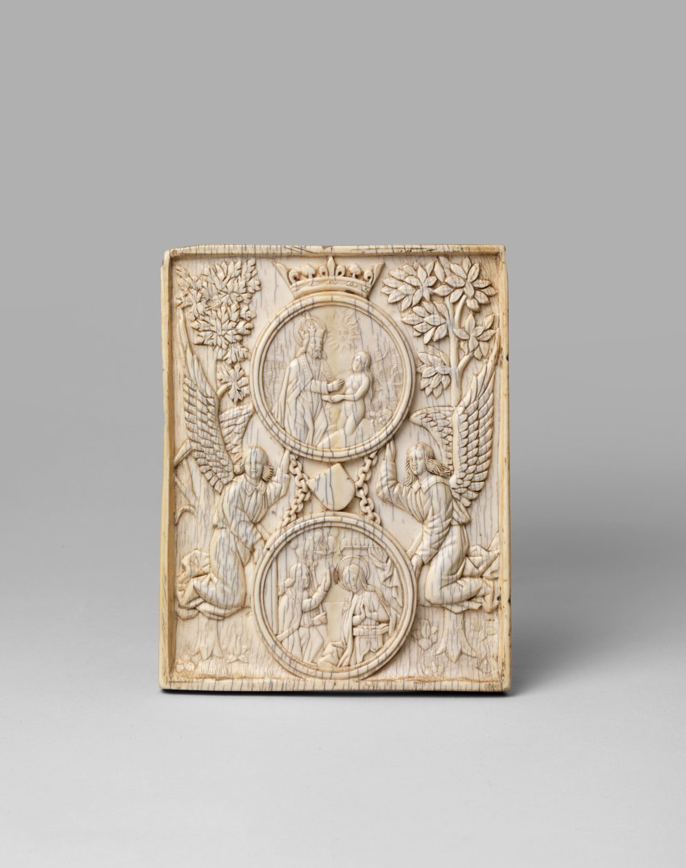 Evas skabelse og bebudelsen på et enkelt panel, i gotisk stil, 1800-tallet af European School