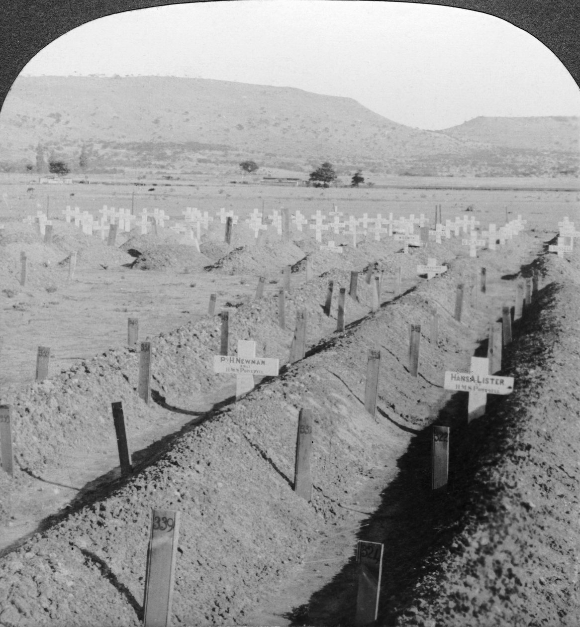 Pigekirkegård, Ladysmith, Natal, Sydafrika. af Excelsior Stereoscopic Tours