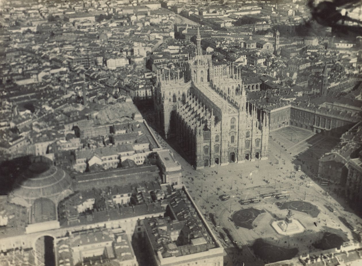[Milanos domkirke] af Fedele Azari