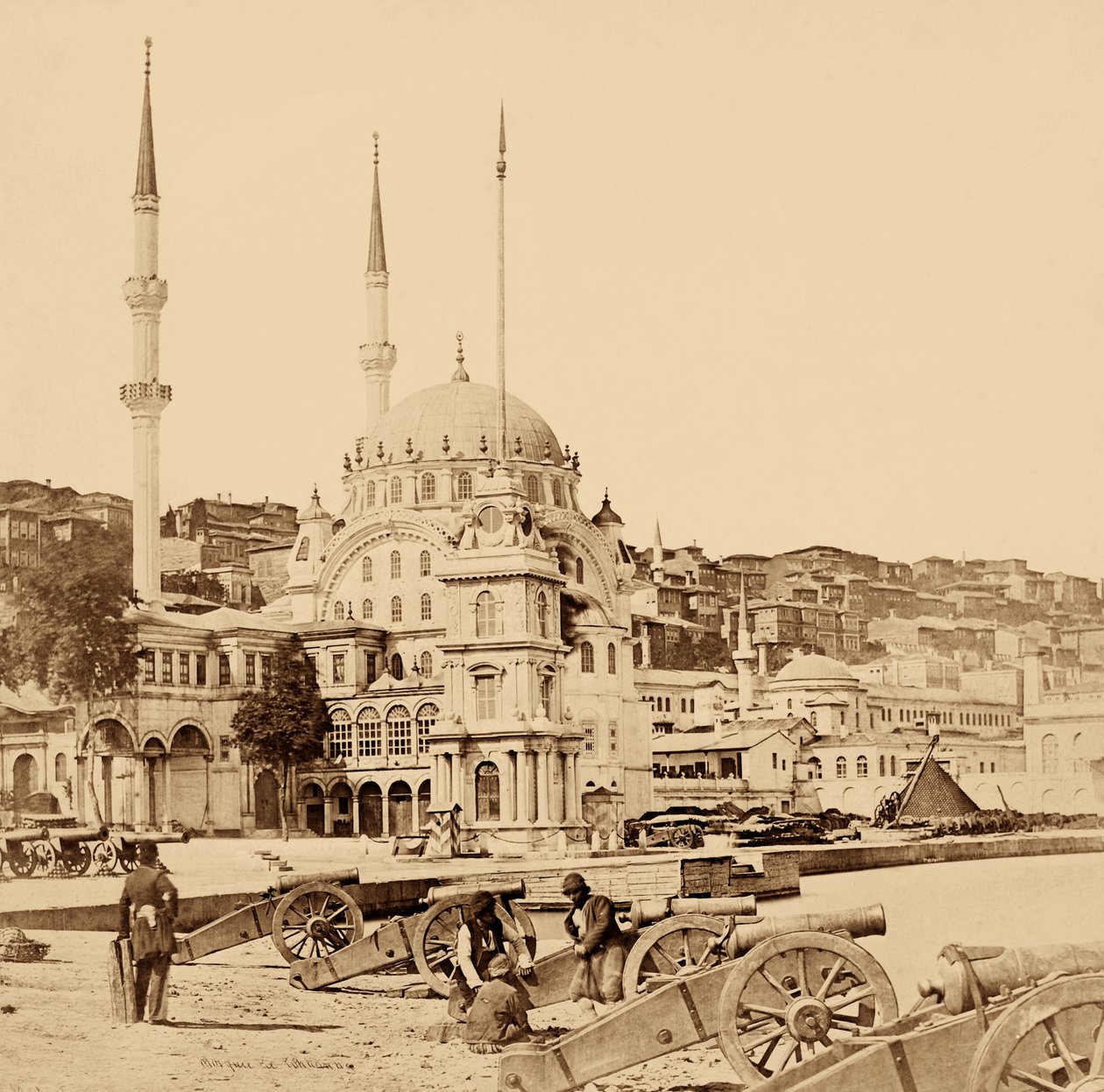Artilleri- og ammunitionslager, Istanbul, 1855 (sepiatryk) af Felice Beato