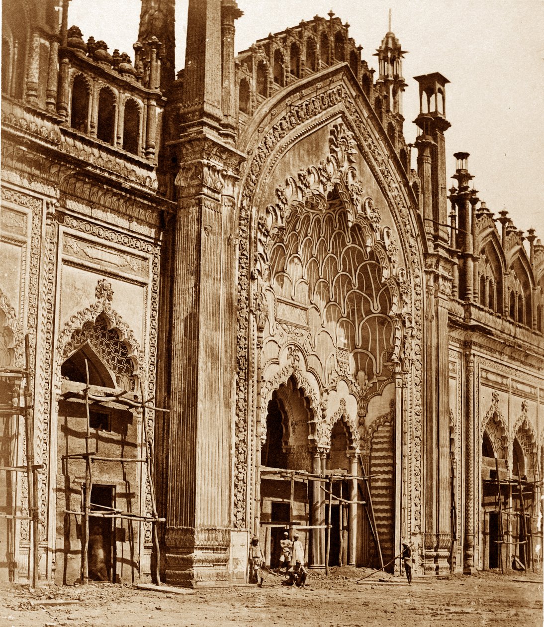Summa Musjid Gate, Lucknow af Felice Beato