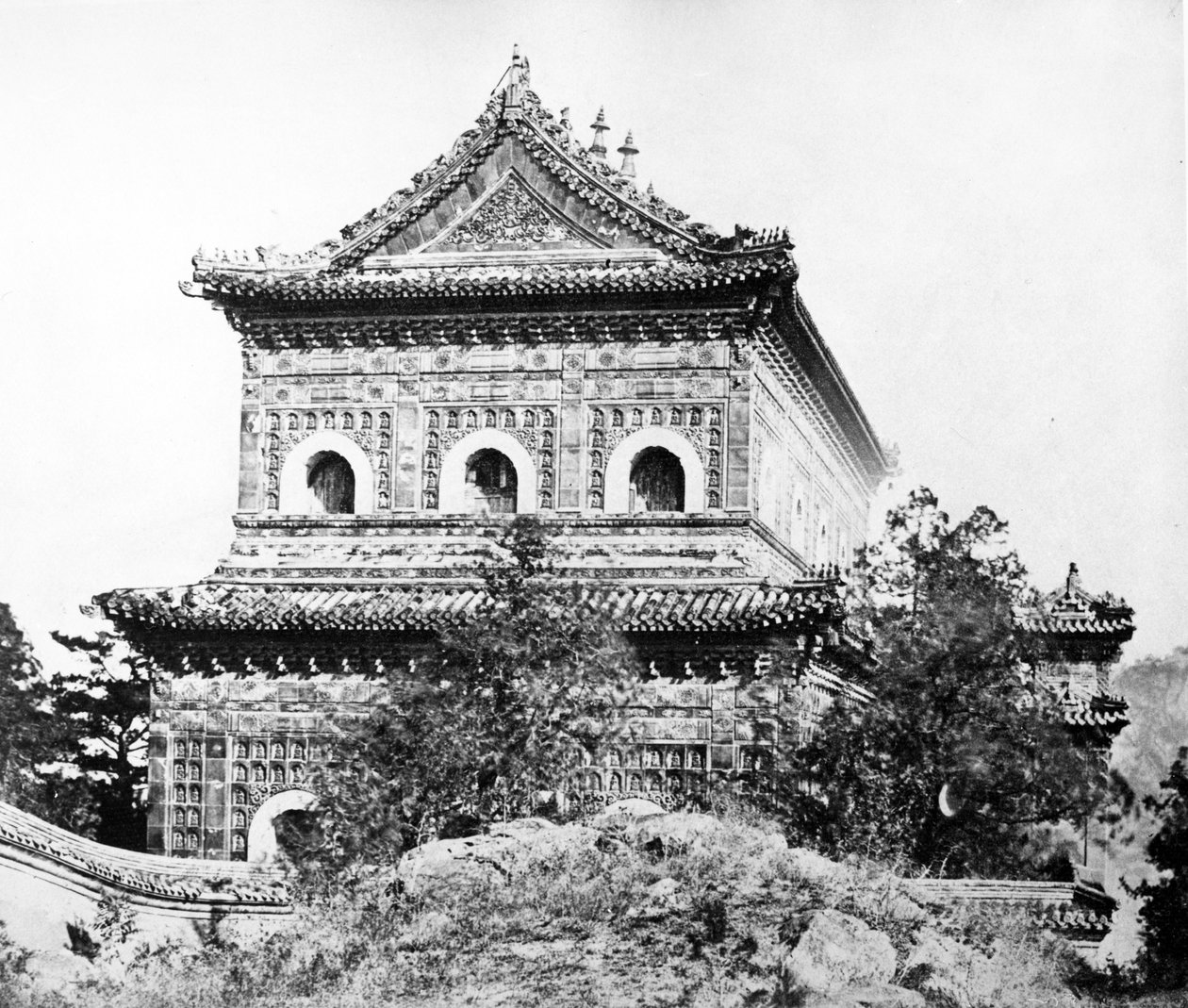 Visdomshavets tempel ved Sommerpaladset, Beijing, 1860 af Felice Beato