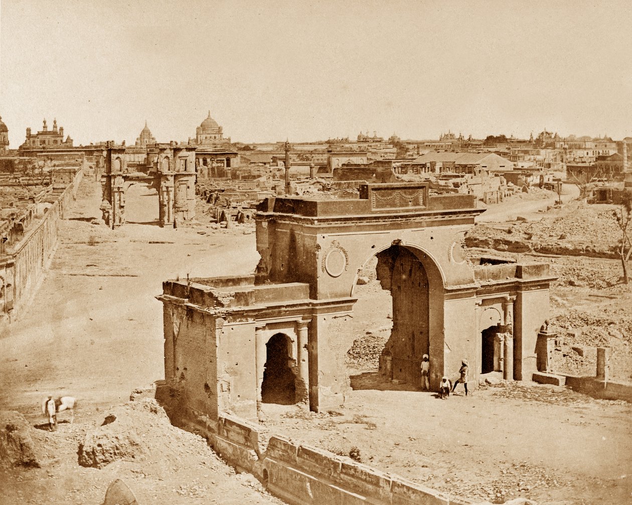 Bailee Guard Gate, Lucknow af Felice Beato