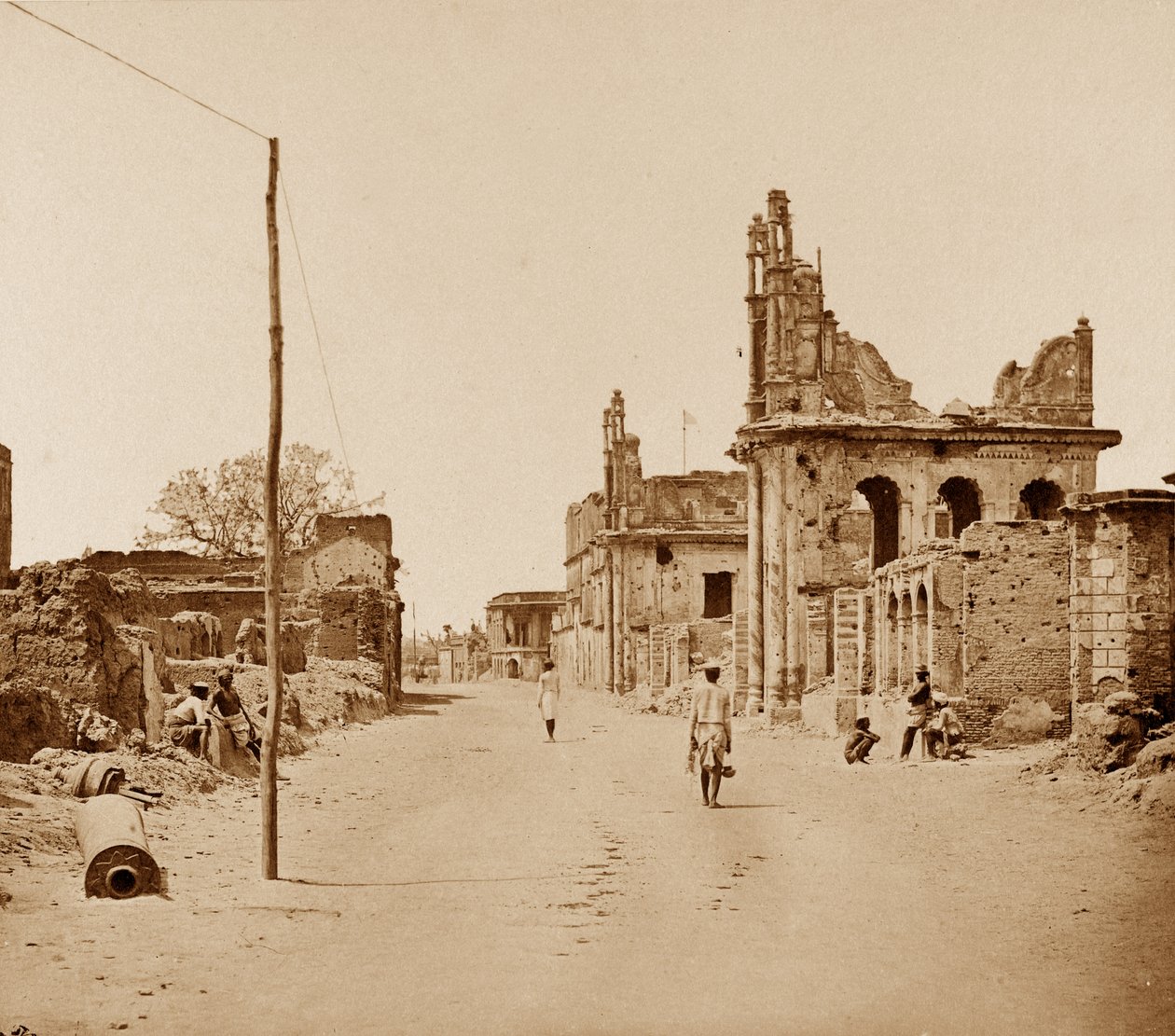 Cawnpore Road, Lucknow af Felice Beato