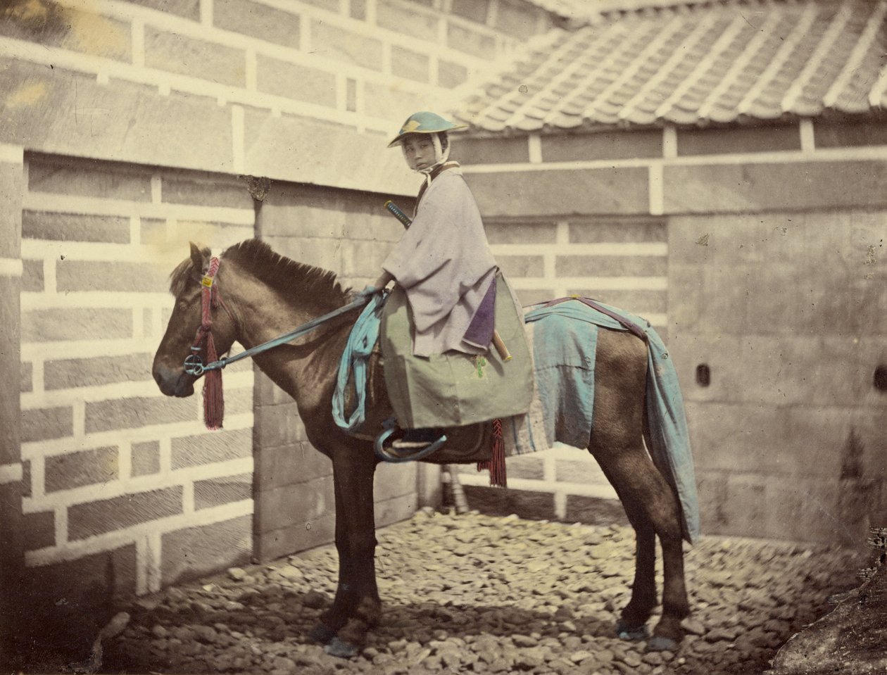 [En japansk officer til hest] af Felice Beato